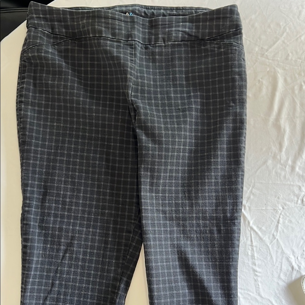 Croft & Barrow Black and White Checkered Trousers